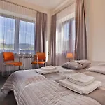 Urocza Art Pensjonat Bed & Breakfast 3*