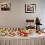 Couette-café Urocza Art 3*
