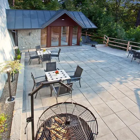 Urocza Art Pensjonat Krynica Zdroj